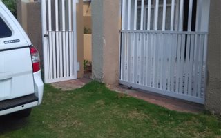 1.5 Bedroom Simplex in Sophiatown