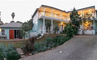 6 Bedroom House in Knysna Central