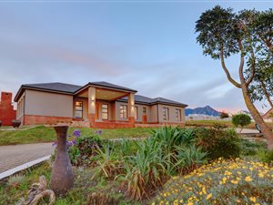 3 Bed House in George Central