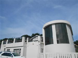 5 Bed House in Sunford