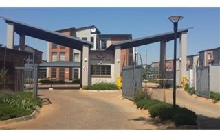 2 Bedroom Apartment in Jansen Park