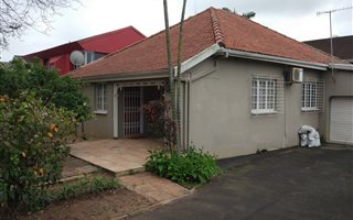 3 Bedroom House in Essenwood