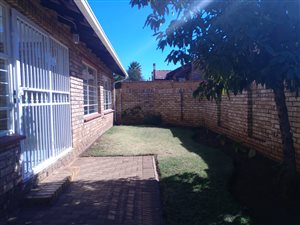 3 Bed Townhouse in Noordheuwel