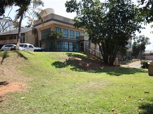 11 Bed House in Isipingo Rail