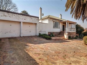 4 Bed House in Observatory