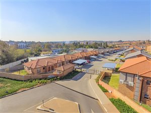 2 Bed Townhouse in Wilgeheuwel