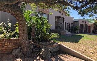 3 Bedroom House in Oakglen