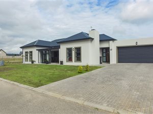 3 Bed House in Blue Mountain Village