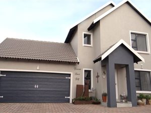 4 Bed House in Candlewoods Estate