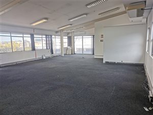 164 m² Commercial space in New Town Centre