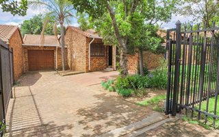2 Bedroom House in Lynnwood Ridge