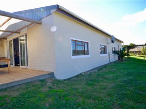 4 Bed House in Malgas