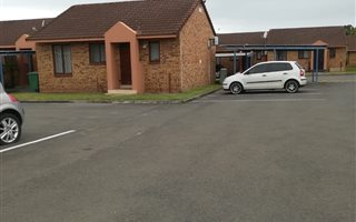 1 Bedroom Apartment in Veld En Vlei