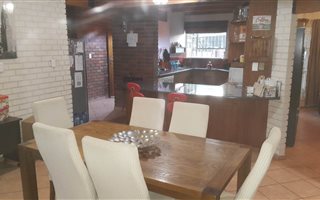 5 Bedroom House in Erasmusrand
