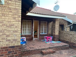 2 Bed Simplex in Lyttelton Manor