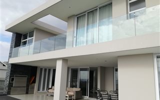 5 Bedroom House in Bankenveld