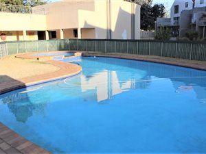 3 Bed Apartment in Halfway House