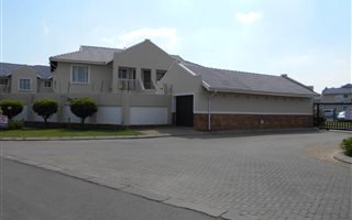 3 Bedroom Apartment in Brentwood Park