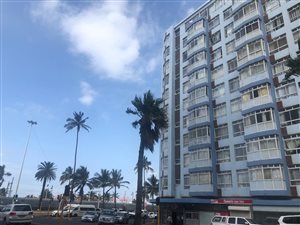 Bachelor apartment in Durban CBD
