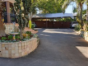 2 Bed Garden Cottage in Discovery