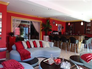 4 Bed House in Helderkruin