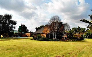 8576 m² Smallholding in Bredell AH