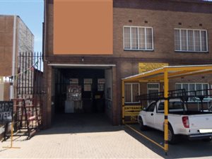 700 m² Industrial space in Delville