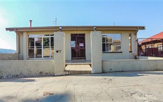 4 Bedroom House in Laudium