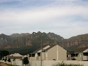 3 Bed Apartment in Paarl Central East