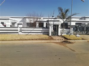 5 Bed House in Morelig