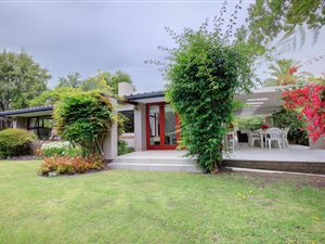 5 Bed House in Heatherlands