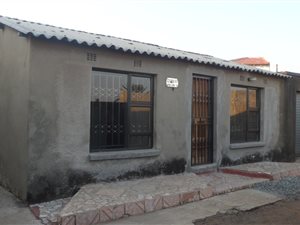 2 Bed House in Zola