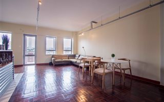 Studio apartment in City & Suburban (Maboneng)