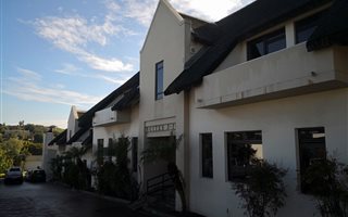 135 m² Office Space in Stellenberg