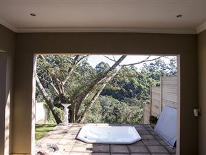 4 Bed House in Waterfall