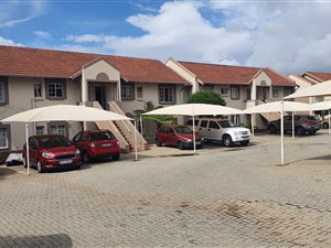 3 Bed Townhouse in Rewlatch