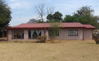 3 Bedroom House in Mooinooi