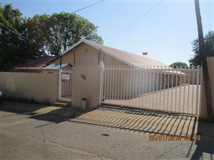 1 Bedroom Apartment in Sunnyside