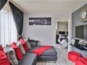 1 Bed Apartment in Edenglen