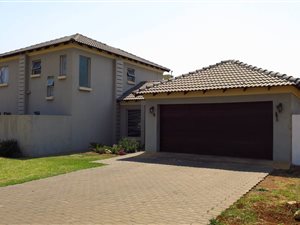 3 Bed House in The Meadows