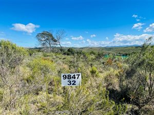 840 m² Land available in Baron View