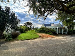400 m² Land available in Simons Town
