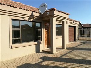 3 Bed House in Ehrlich Park
