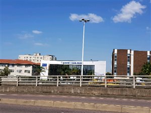 2468 m² Commercial space in Glenwood