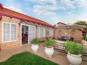 2 Bed Townhouse in Erasmuskloof