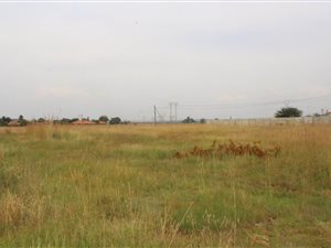 1753 m² Land available in Daggafontein