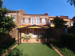 2 Bed Townhouse in Waterkloof