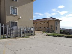 3 Bed Apartment in Richmond Hill