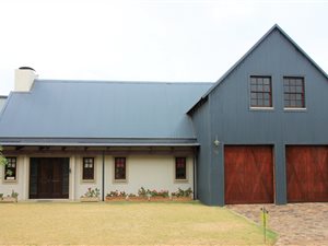 3 Bed House in Midlands Estate