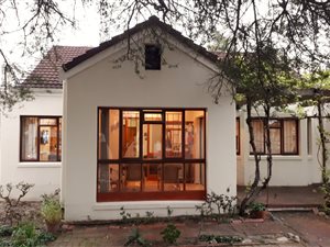 2 Bedroom House in De Oude Renbaan